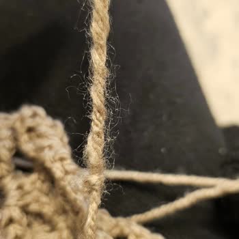 Kalitesiz İpler Nedeniyle Örgülerim Bozuldu