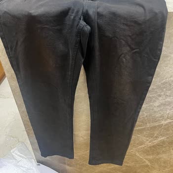 Renk Atan Pantolonlar Ve Yöneticinin Umursamaz Tutumu