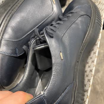 Aynı Model Ayakkabılarda Kısa Sürede Yırtılma Ve Mağazanın Kullanıcı Hatası İddiası