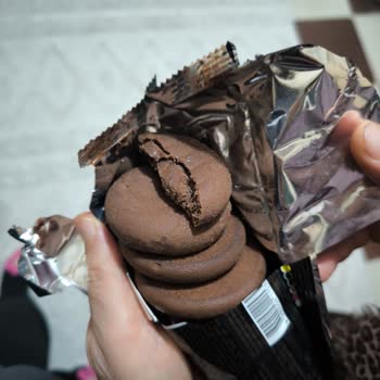 Biskrem Ekstra Paketi Yarım Bisküviyle Çıkması Müşteri Güvenini Zedeliyor