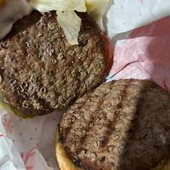 Burger King Bozuk Köfte ve Hijyen Sorunu Güveninizi Sarsıyor