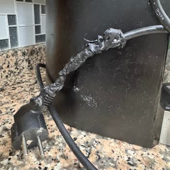 Homend Pottoman Plus 1889H Kahve Makinesi Yandı!