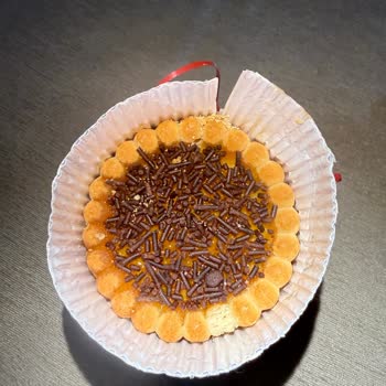 Eti Gıda Ürünün Üzerinde Kurtçuk Yuvası Oluşmaya Başladığını Gördüm