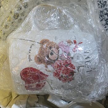 Sürat Kargo Kırılacak Etiketi Olmasına Rağmen Kupalar Parmaklandı