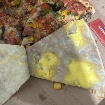 Domino's’ta Ödenen Çedar Peyniri Az Geldi