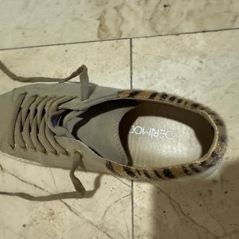 Derimod Ayakkabım Kısa Sürede Bozuldu: Marka Kalitesine Güven Sarsıldı