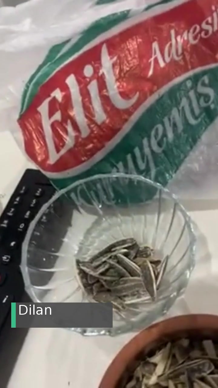 Elit Adresim Kuruyemiş Çiğdemin İçinden Çivi Çıktı! videonun kapak resmi