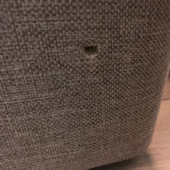 Teslimat Gecikmesi, Defolu Kanepenin Reddedilen Değişimi Ve Kaba Müşteri Hizmetleri Şikayeti