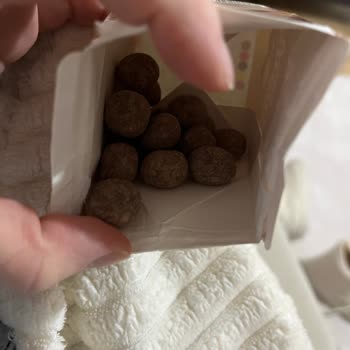 Şok Market Şubesinde Son Kullanma Tarihi Geçmiş Çikolata Satışı