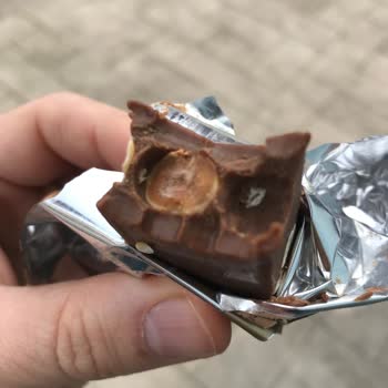 Çürük Fındık İçeren Nello Çikolatası Mide Rahatsızlığına Yol Açtı