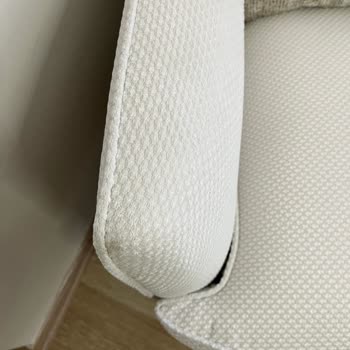 Teşhir Ve Hasarlı Karlin Koltuk Takımı Teslimatı İçin İade Ve Tam Geri Ödeme Talebi