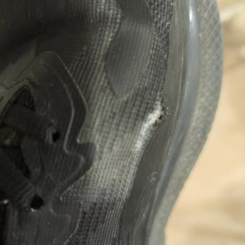 Kısa Sürede Kenar Soyulmasıyla Ayıplı Ayakkabı Ve Garanti Reddi