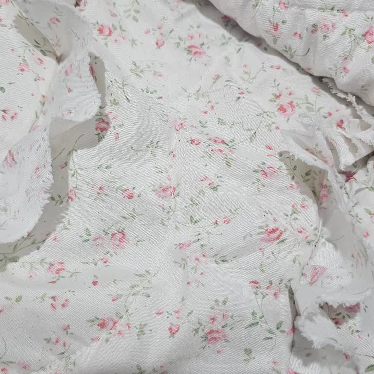 Fırfırlı Pike Takımının Renk Ve Dikiş Sorunu Nedeniyle İade Talebi