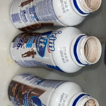 İçim Fit Çikolatalı Süt Ürünlerinde Jelimsi Tabaka Ve Sağlık Endişesi