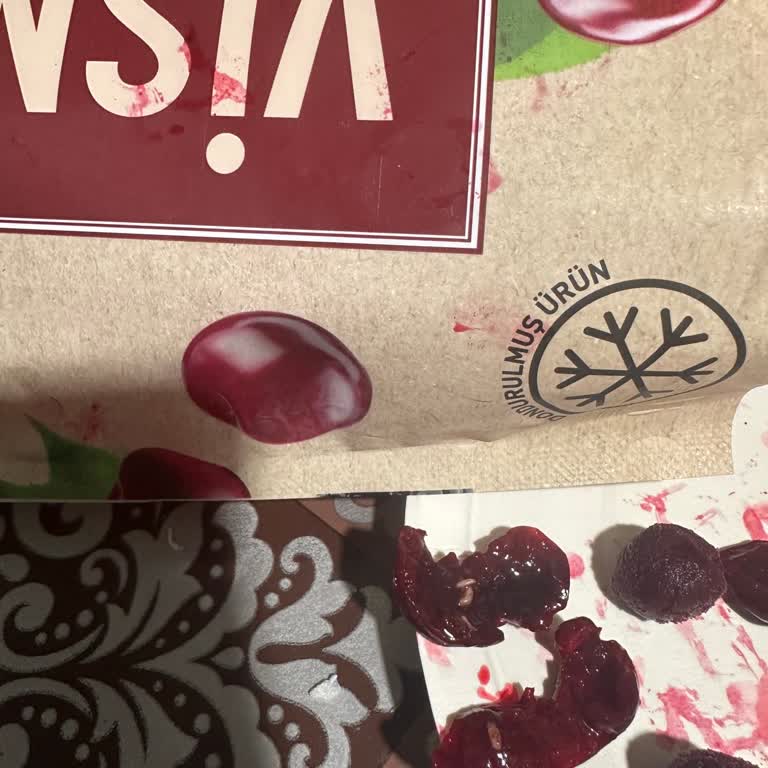 Harras Vişne Böcekli Çıktı!