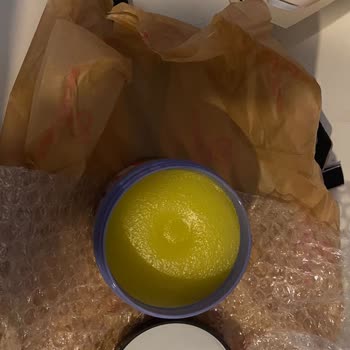 Açık Kapaklı Ve Eksik Ürünler Hediye Paketi Bozuk Gönderildi, Müşteri Hizmetleri Yanıt Vermiyor