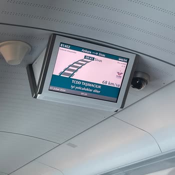 YHT Gecikmesi Ve Bilgilendirme Eksikliği