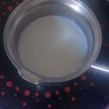 Geçmemiş Tarihli Süt Pütürlü Ve Ekşi, Tam İade İstiyorum