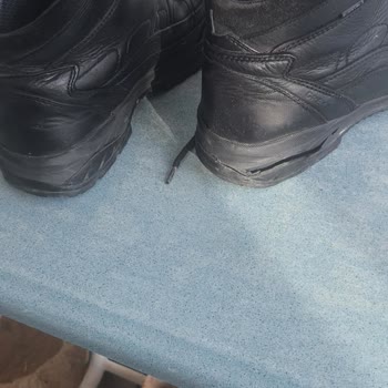 Sağ Botun Tabanı Çürüdü: Kalitesiz Malzeme Ve Haksız Kullanım İddiası