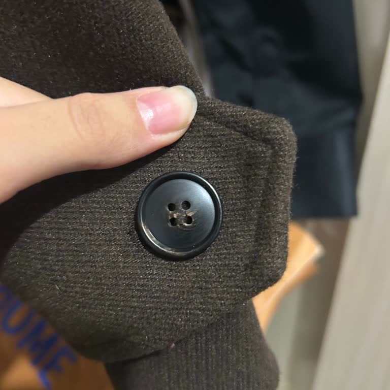 Zara'dan Aldığım Kabanın Düğmesi Kırıldı, Yedek Düğme Yok