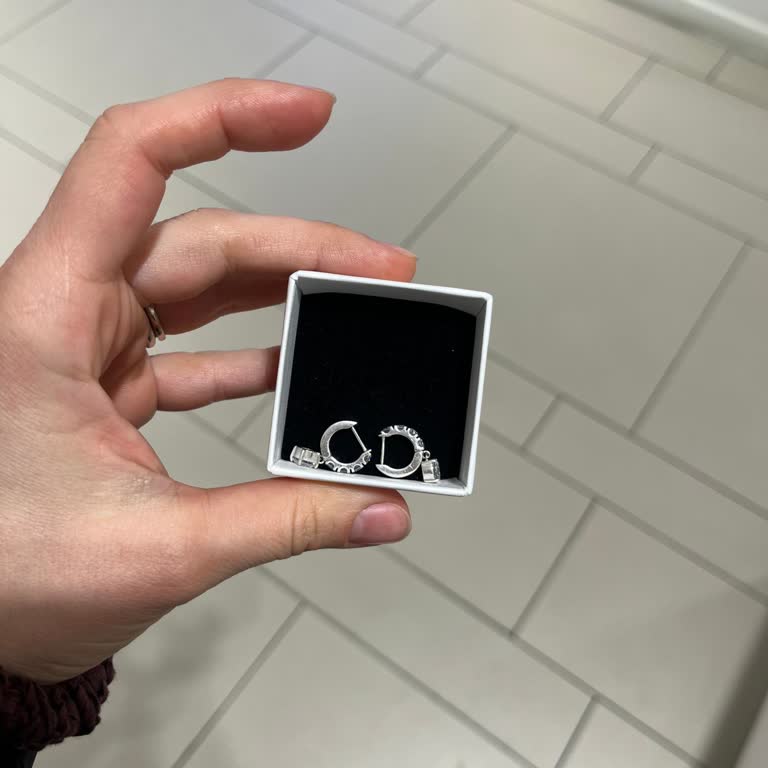 Pandora Mücevher Ayıplı Küpe Ve İade Reddi