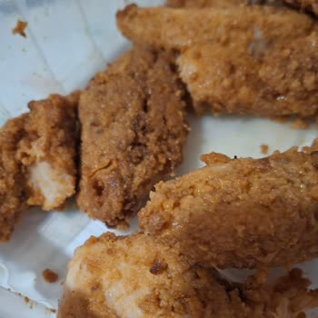 Gedik Acılı Çıtır Bonfile'de Çamurumsu Kaplama Ve Aşırı Tuzlu Lezzet