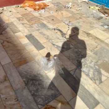 Silifke A101 Şubesinin Yanındaki Açık Atık Çuvalları Çevre Kirliliğine Neden Oluyor