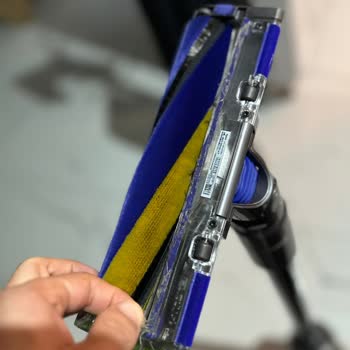 Dyson V15 Başlık Parçasının Yırtılması Ve Servis Müdahalesi Sonrası İkinci Hasar