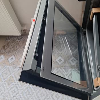 Kırık Fırın Parçaları Ve Cevapsız Servis Süreci Nedeniyle Ürün Değişimi Talebi