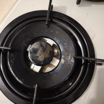 Uğur Soğutma Set Üstü Ocak Kapaklarının Renk Atması Ve Servisin Reddi