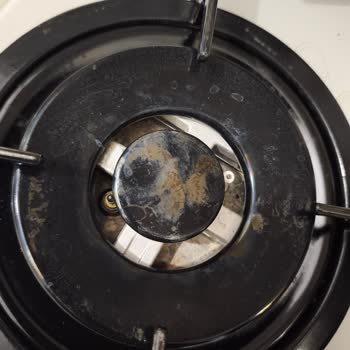 Uğur Soğutma Set Üstü Ocak Kapaklarının Renk Atması Ve Servisin Reddi