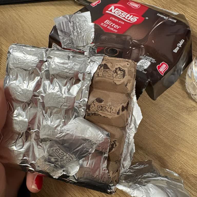 Bozuk Bitter Çikolata İçin İade Ve Özür Talebi