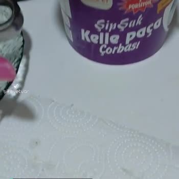 Hasek Et Şipşak Kellepaça Çorbasında Kol Kılı Çıktı!