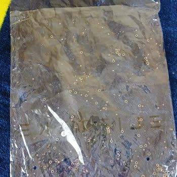 Yapıştırmalı Payetlerin Dökülmesi Ve Ücretsiz İade Talebi