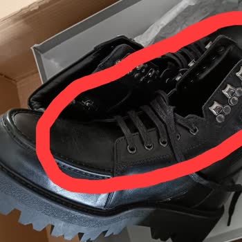 Trendyol’da Yanıltıcı Ürün Görseli: Bağcıklı Bot Yerine Fermuarlı Bot Gönderildi