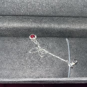 Doğum Günü Sürprizi Bozuldu: Eksik Ve Bozuk Bileklik, Yetersiz Müşteri Hizmeti