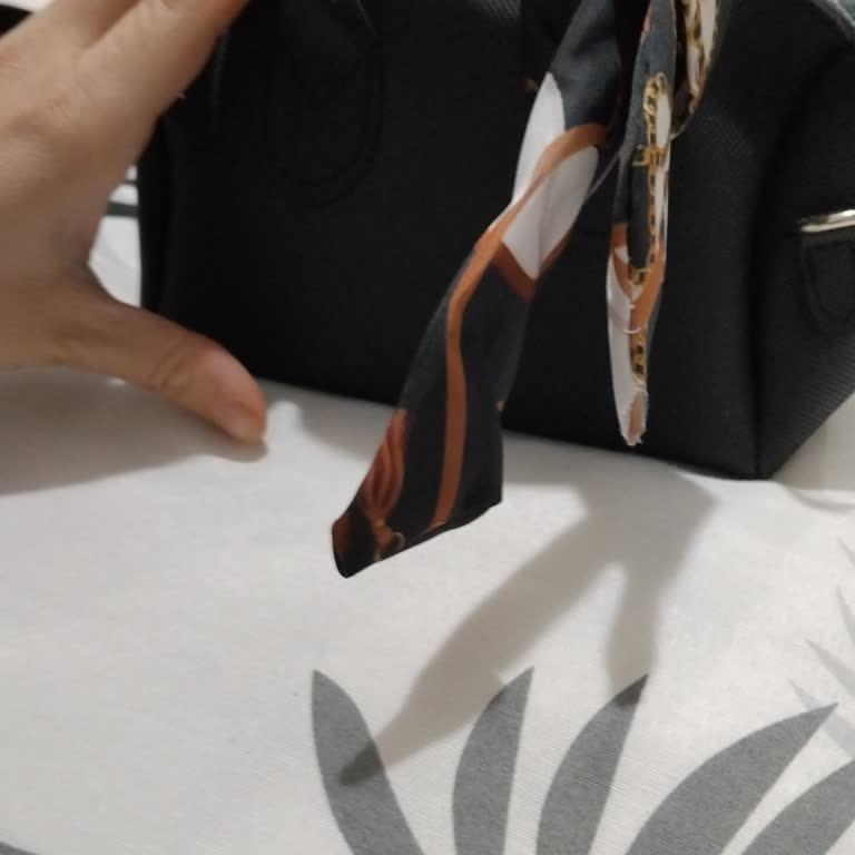 Ürün Açıklaması Yanıltıcı, Çanta Boyutu Küçük Ve İade Talebi