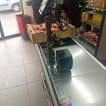 BİM Mağazasında S****’in Saygısız Tavırları Ve Soğuk Zincir İhlali