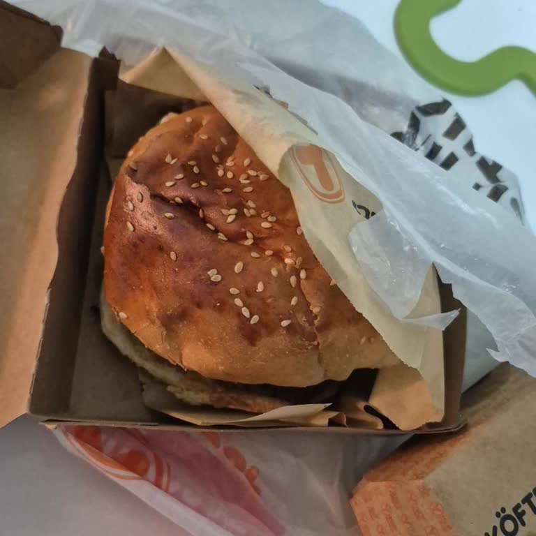 Köfteci Yusuf Ümraniye Şubesinde Tekrarlayan Gecikmeler Ve Çözüm Yokluğu