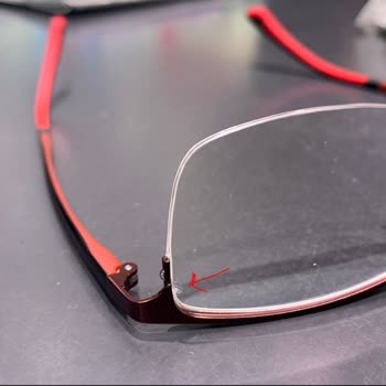 Kusurlu Camlar Ve Hizmet Aksaklığı Nedeniyle Tam İade İsteği