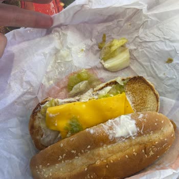 Pendik Neomarin Burger King Şubesinde Soğuk Ve Dağınık Paketleme, Çürük Salata Ve İlgisiz Personel