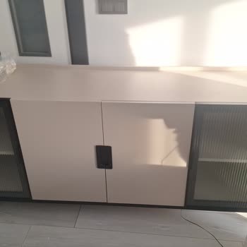 Vivense’de Eksik Ve Kırık Koltuk Parçası, Hatalı Kurulumlu Yemek Odası İçin Acil Çözüm Talebi