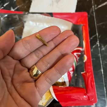 Lezita Dönerde Bulunan Sert Yabancı Madde Sağlık Riski Oluşturdu