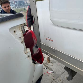 Koçaslanlar Otomotiv'de Söz Verilen İkame Araç Sağlanmadı Ve Araç Hasarı Onarılmadı