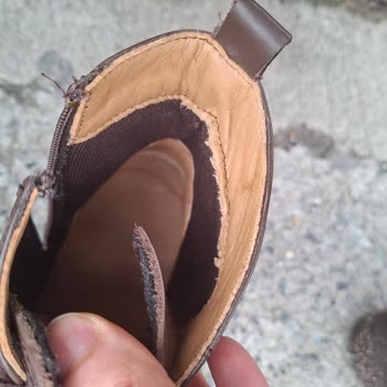 Deriden Gelen Renk Değişimi Ve Çorap Hasarı Nedeniyle Mağdur Oldum İade Talep Ediyorum