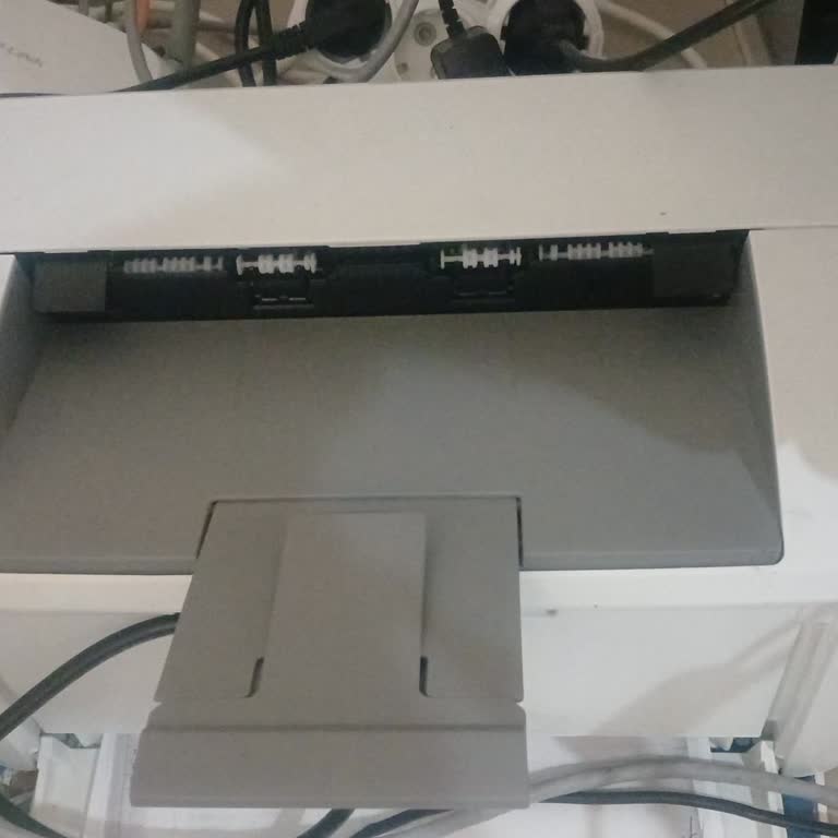 HP LaserJet M111W Yazıcıda Aşırı Silik Çıktı Ve Çevrimdışı Sorunu Nedeniyle Ayıplı Mal İadesi Talebi