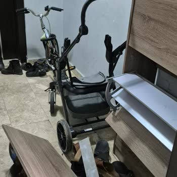 Ayakkabılık Raf Ayakları Ve Kapak Bağlantılarının Kısa Sürede Kırılması