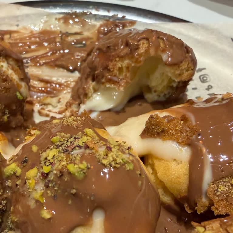 Boston Drink Dessert Bingöl Şubesinde Kuru Profiterol Ve Sorumluluk Reddi