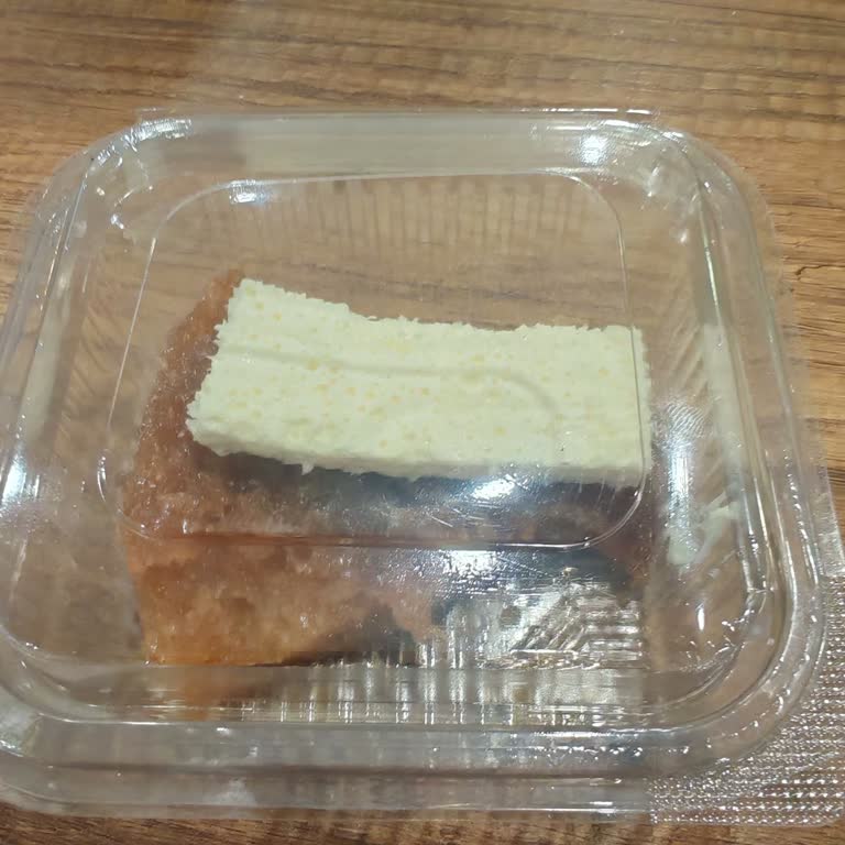 Tam Ödenen Ekmek Kadayıfı Yarım Geldi Ve Şikayetler Reddedildi