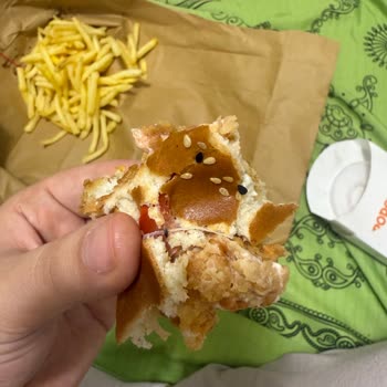 Hamburgerde Sinek Bulunması Nedeniyle İade Talebinin Reddedilmesine Karşı Şikayet